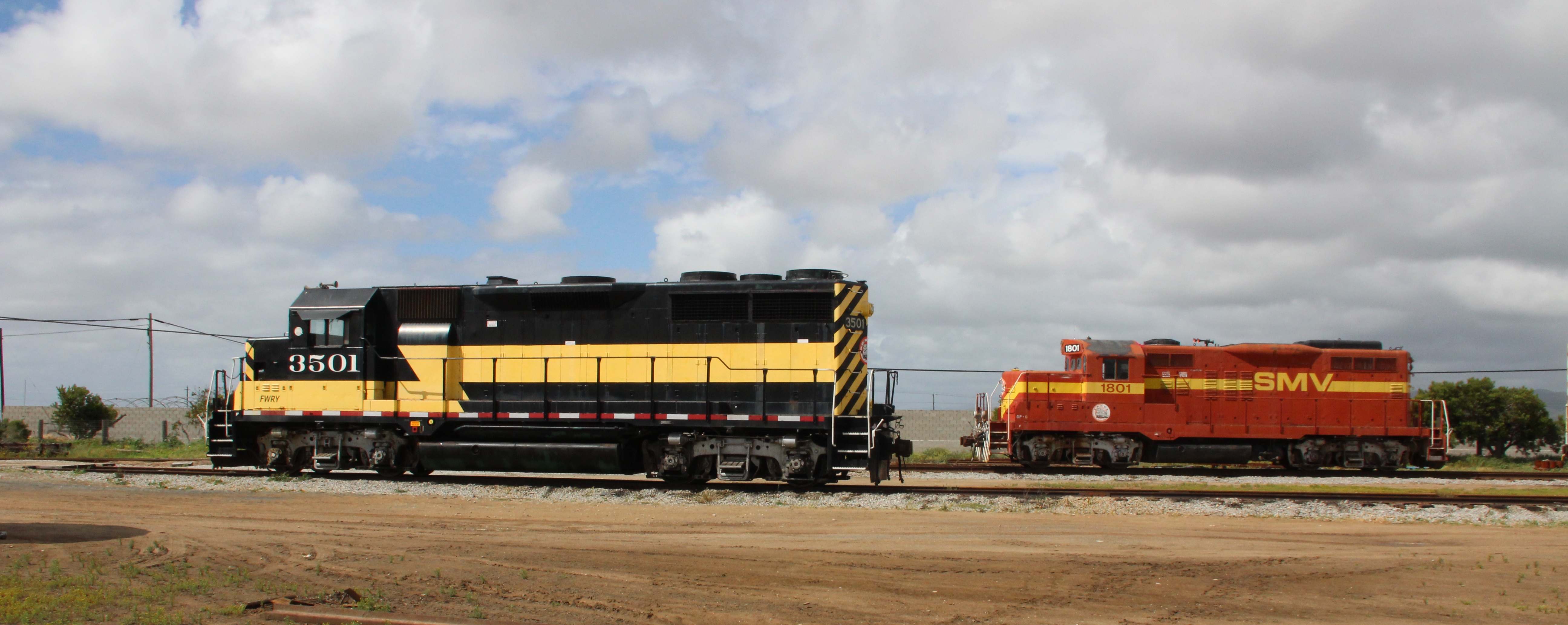 Locos & Car in Osburn Yard