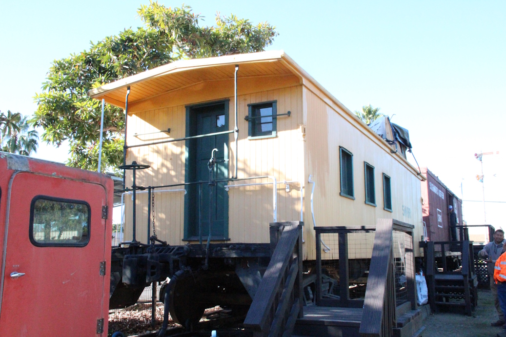 Caboose180